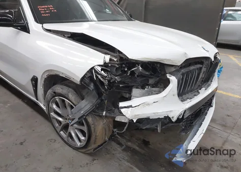 2020 BMW X5 Sdrive40I z USA, uszkodzony, nr VIN 5UXCR4C03LLE30647